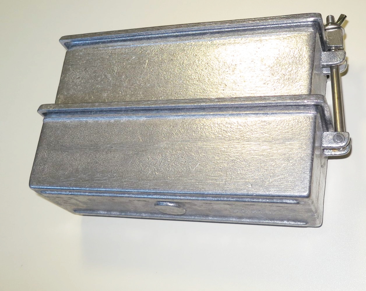 Forma na játrový sýr